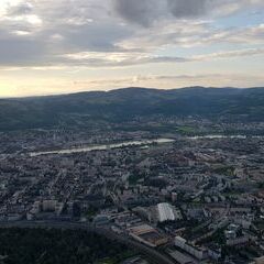 Verortung via Georeferenzierung der Kamera: Aufgenommen in der Nähe von Linz, Österreich in 800 Meter